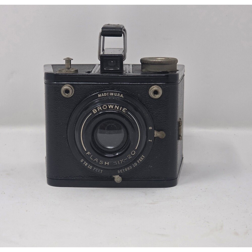 Kodak Brownie Flash Six-20 Vintage Box Camera 1946-1955 Made in USA
